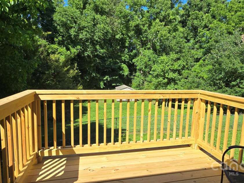 6140 Barclay Lane, Clover, SC 29710.  MLS# CAR4262607, YatesRealty ID 25032. 