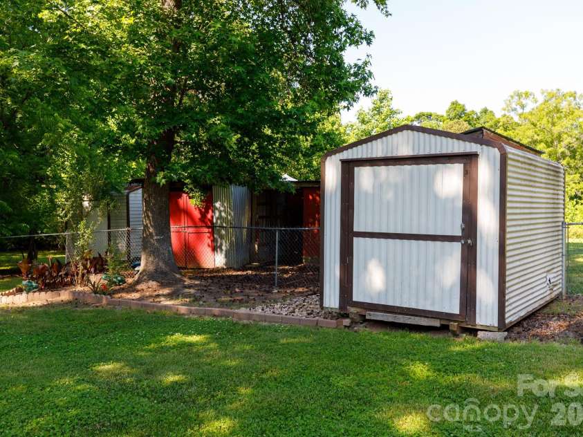 2967 Starnes Drive, Rock Hill, SC 29730.  MLS# CAR4384838, YatesRealty ID 25033. 