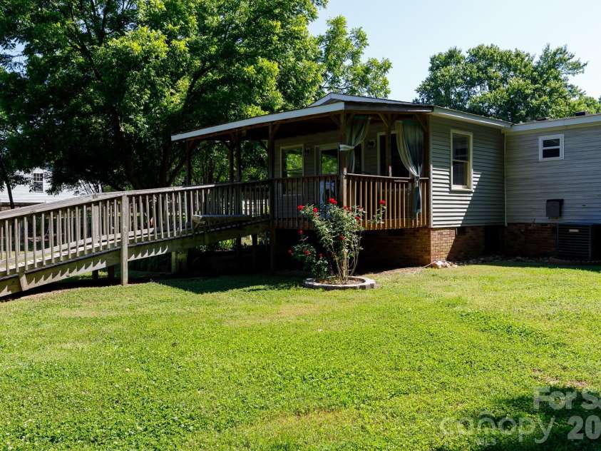 2967 Starnes Drive, Rock Hill, SC 29730.  MLS# CAR4384838, YatesRealty ID 25033. 