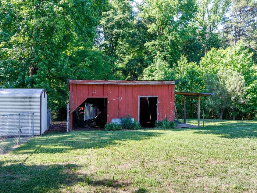 2967 Starnes Drive, Rock Hill, SC 29730.  MLS# CAR4384838, YatesRealty ID 25033. 
