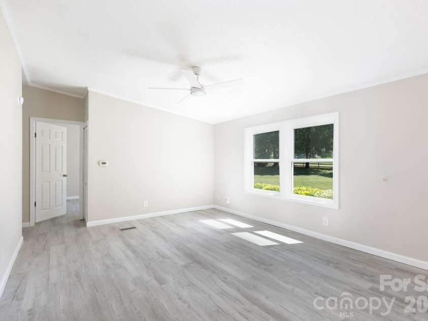 2967 Starnes Drive, Rock Hill, SC 29730.  MLS# CAR4384838, YatesRealty ID 25033. 