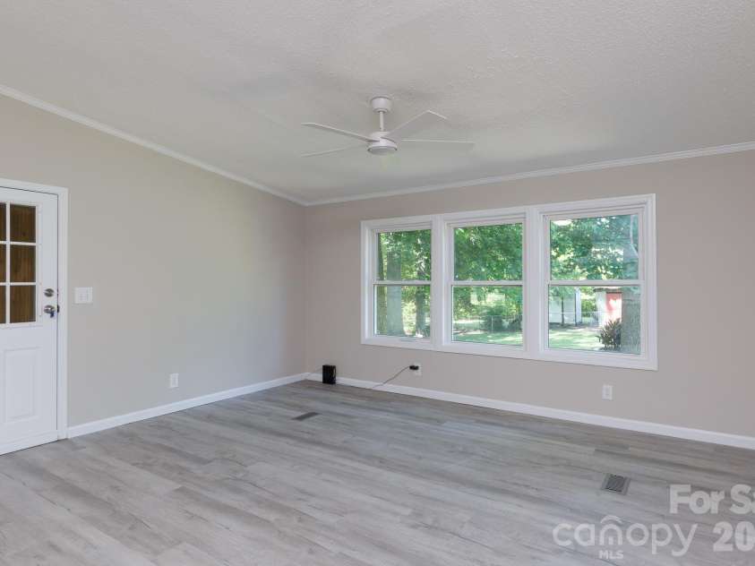 2967 Starnes Drive, Rock Hill, SC 29730.  MLS# CAR4384838, YatesRealty ID 25033. 