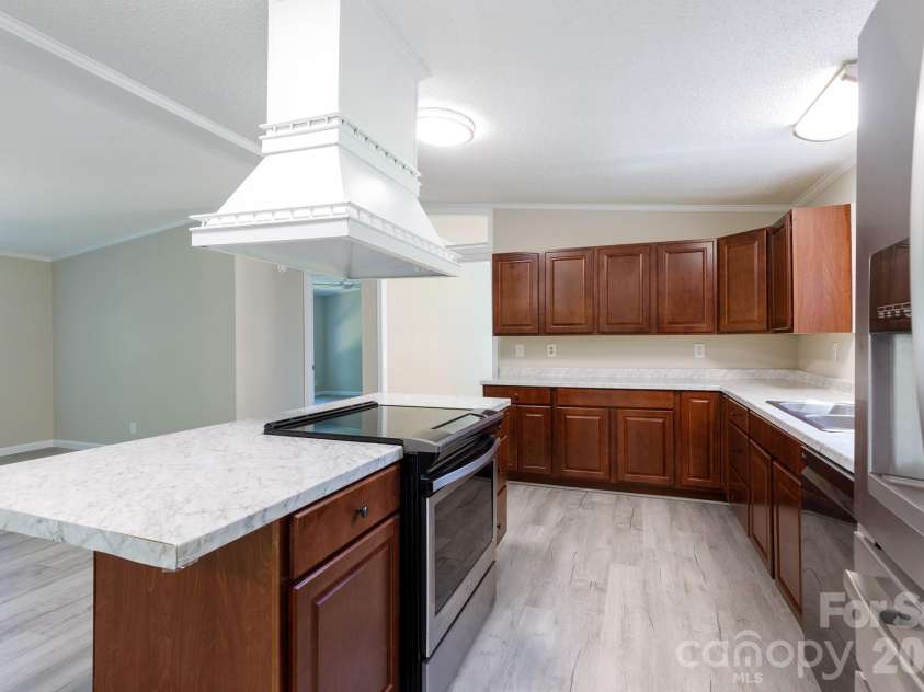 2967 Starnes Drive, Rock Hill, SC 29730.  MLS# CAR4384838, YatesRealty ID 25033. 
