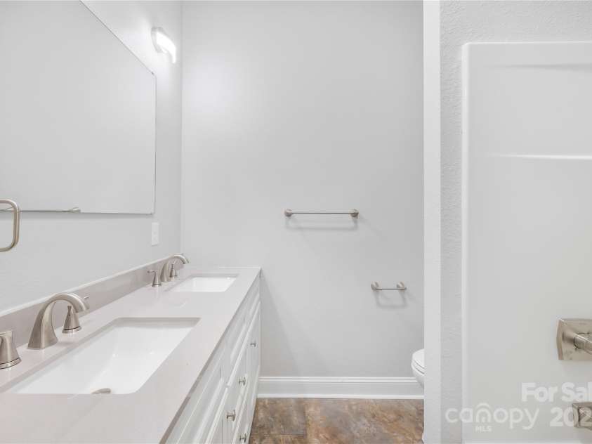 716 Graham Street, Shelby, NC 28150.  MLS# CAR4271654, YatesRealty ID 25033. 