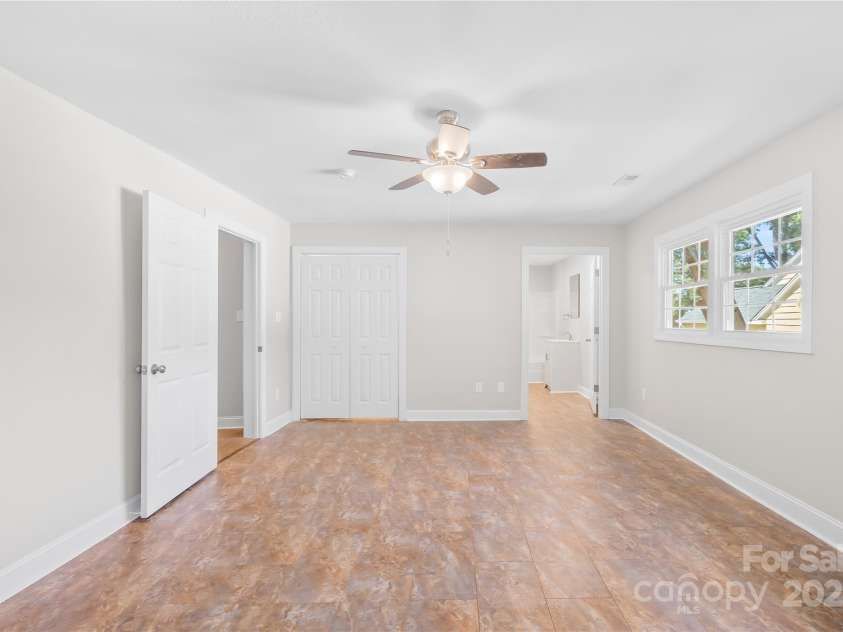 716 Graham Street, Shelby, NC 28150.  MLS# CAR4271654, YatesRealty ID 25033. 