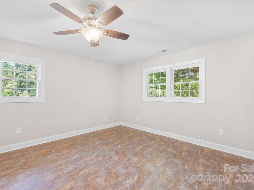 716 Graham Street, Shelby, NC 28150.  MLS# CAR4271654, YatesRealty ID 25033. 