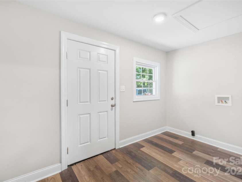 716 Graham Street, Shelby, NC 28150.  MLS# CAR4271654, YatesRealty ID 25033. 