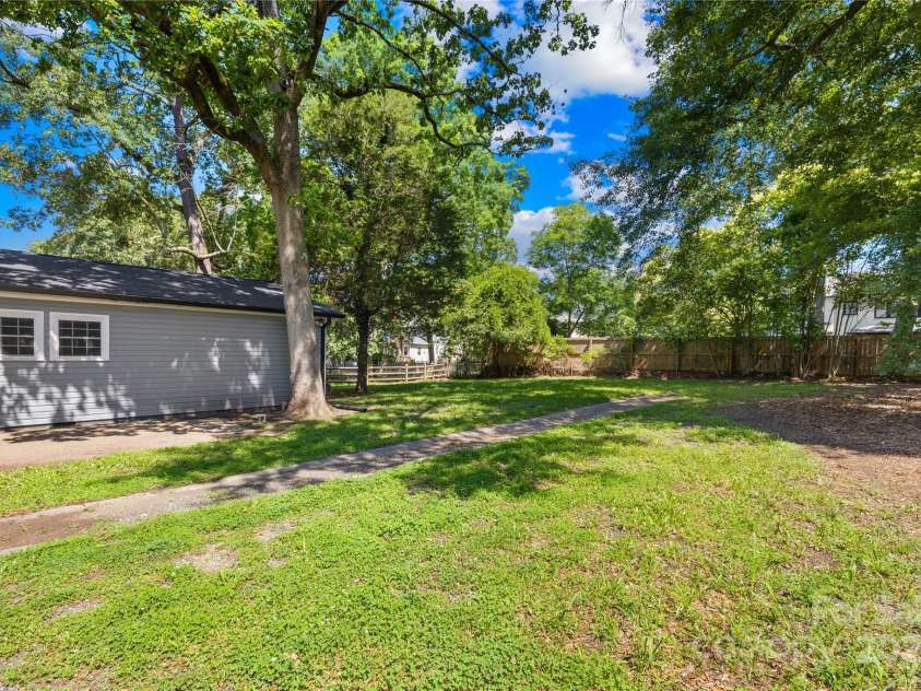 716 Graham Street, Shelby, NC 28150.  MLS# CAR4271654, YatesRealty ID 25033. 