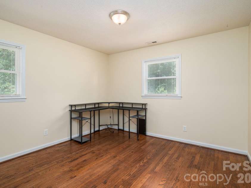 413 Bell Road, Kings Mountain, NC 28086.  MLS# CAR4384355, YatesRealty ID 25034. 