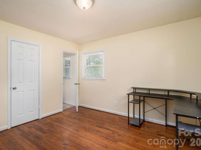 413 Bell Road, Kings Mountain, NC 28086.  MLS# CAR4384355, YatesRealty ID 25034. 