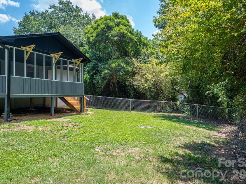 413 Bell Road, Kings Mountain, NC 28086.  MLS# CAR4384355, YatesRealty ID 25034. 