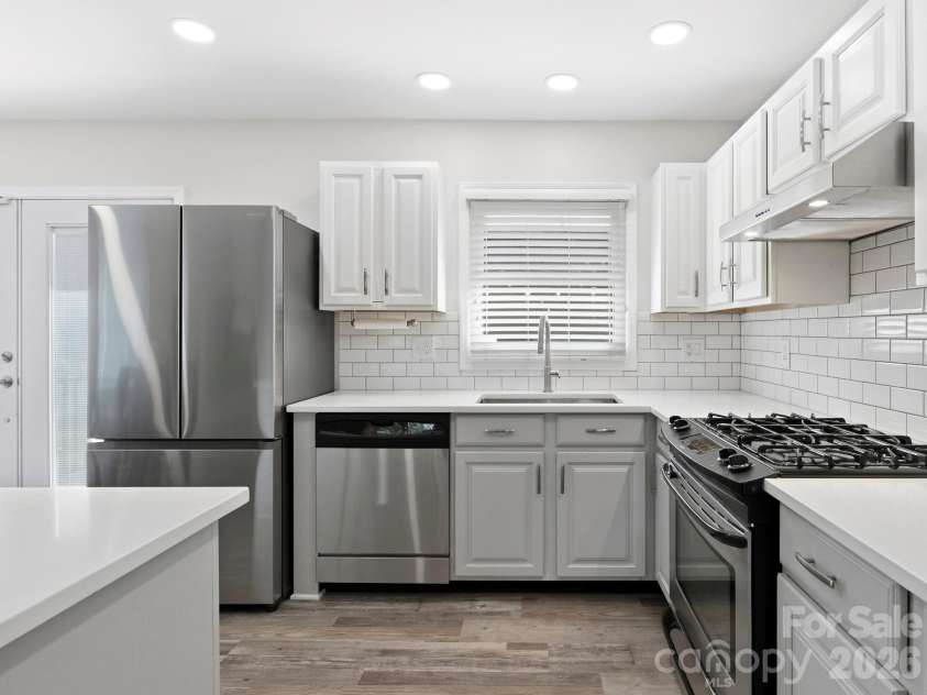 3 Fieldcrest Drive, Candler, NC 28715.  MLS# CAR4379403, YatesRealty ID 25035. 