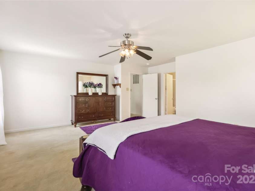 925 Skywatch Lane, Monroe, NC 28112.  MLS# CAR4267103, YatesRealty ID 25035. 