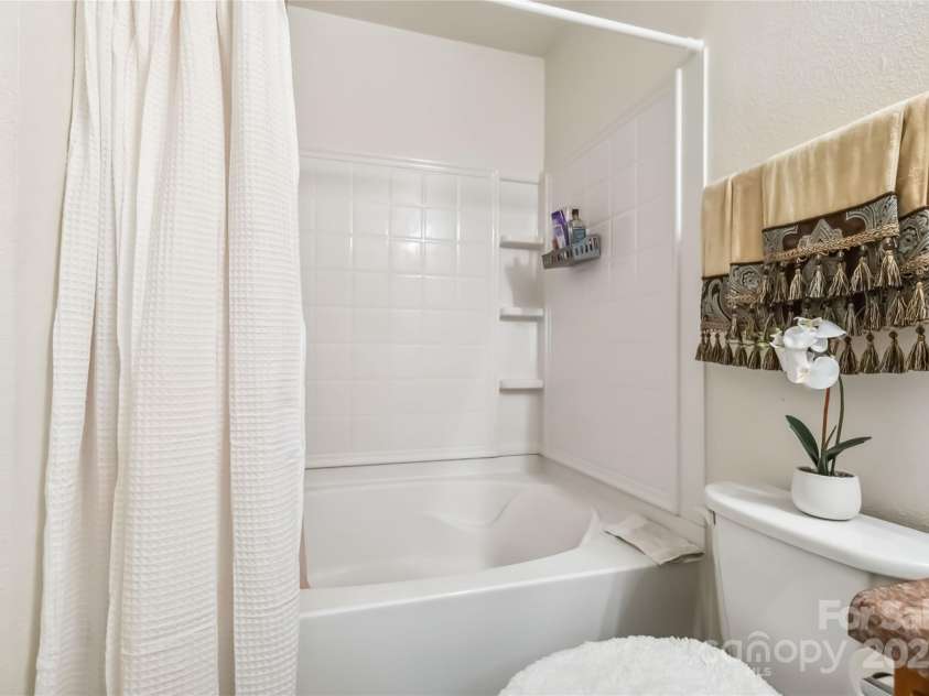 925 Skywatch Lane, Monroe, NC 28112.  MLS# CAR4267103, YatesRealty ID 25035. 