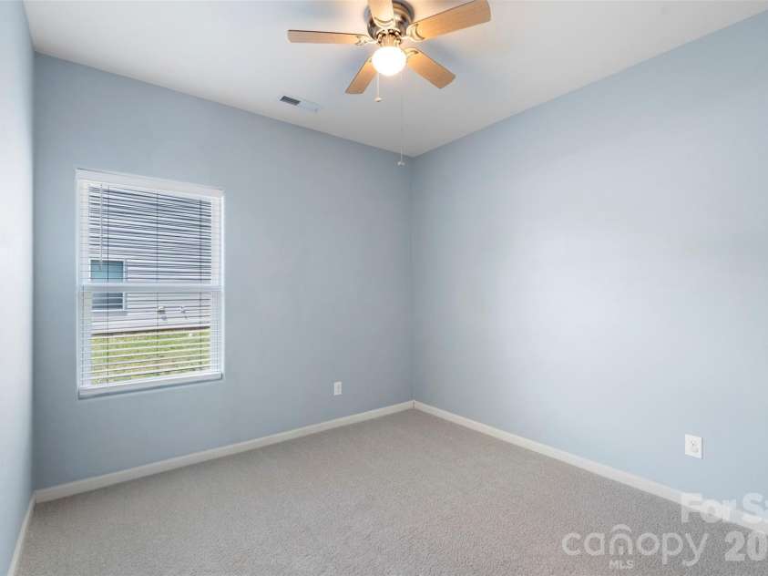 7318 Cuddington Drive, Charlotte, NC 28215.  MLS# CAR4382332, YatesRealty ID 25036. 