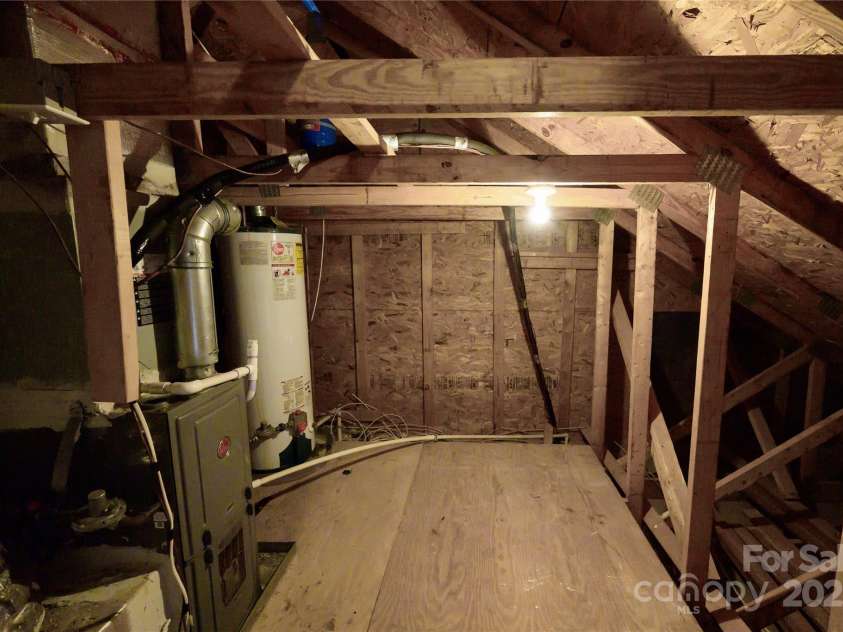 417 Trillium Court, Conover, NC 28613.  MLS# CAR4255335, YatesRealty ID 25038. 