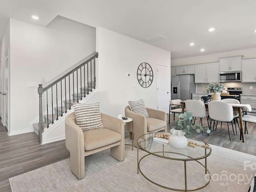 1442 Mammoth Road, Hickory, NC 28602.  MLS# CAR4278055, YatesRealty ID 25039. 