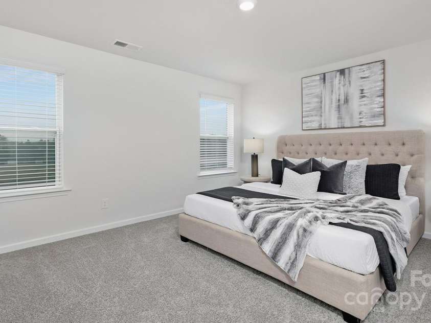 1442 Mammoth Road, Hickory, NC 28602.  MLS# CAR4278055, YatesRealty ID 25039. 