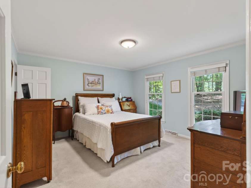 1712 Saddlewood Drive, Fort Mill, SC 29715.  MLS# CAR4381555, YatesRealty ID 25041. 