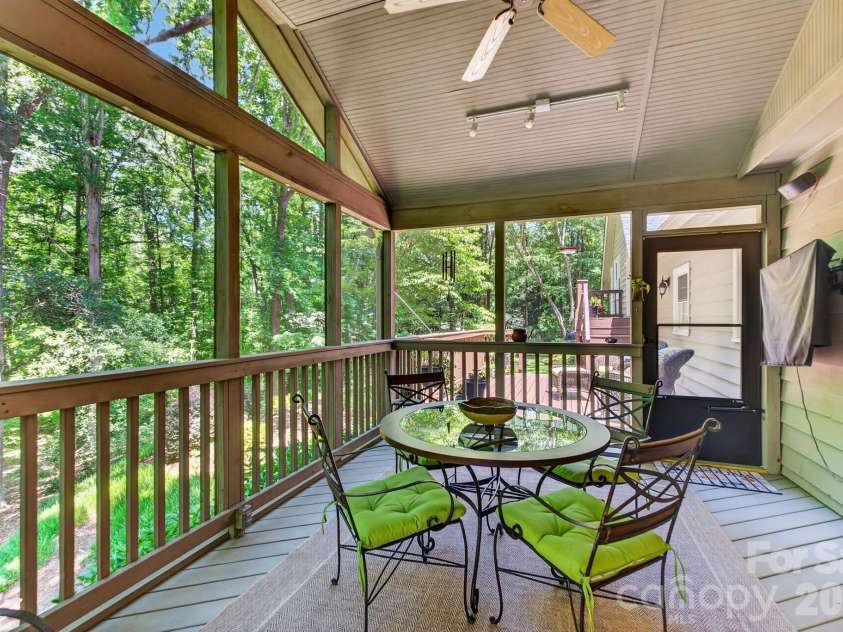 1712 Saddlewood Drive, Fort Mill, SC 29715.  MLS# CAR4381555, YatesRealty ID 25041. 