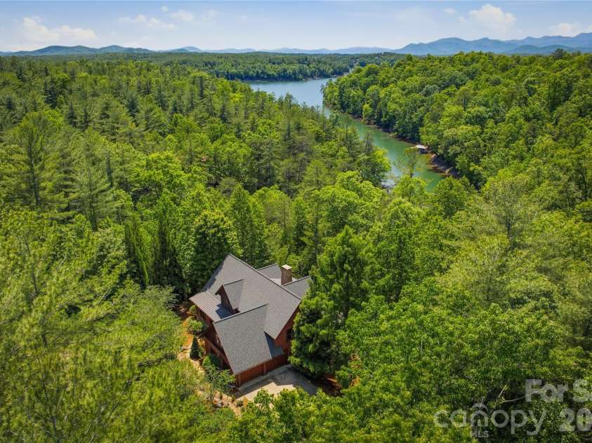 2050 Long Rifle Ridge Road, Nebo, NC 28761.  MLS# CAR4381700, YatesRealty ID 25042. 