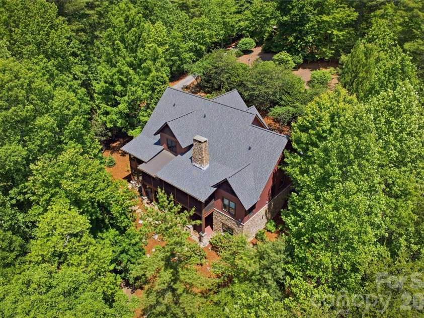 2050 Long Rifle Ridge Road, Nebo, NC 28761.  MLS# CAR4381700, YatesRealty ID 25042. 
