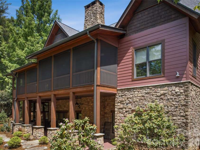 2050 Long Rifle Ridge Road, Nebo, NC 28761.  MLS# CAR4381700, YatesRealty ID 25042. 