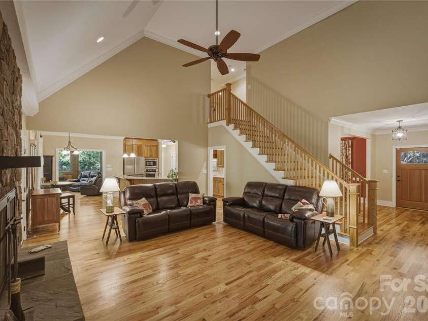 2050 Long Rifle Ridge Road, Nebo, NC 28761.  MLS# CAR4381700, YatesRealty ID 25042. 