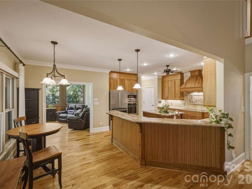 2050 Long Rifle Ridge Road, Nebo, NC 28761.  MLS# CAR4381700, YatesRealty ID 25042. 