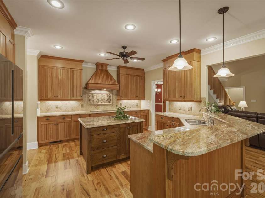 2050 Long Rifle Ridge Road, Nebo, NC 28761.  MLS# CAR4381700, YatesRealty ID 25042. 