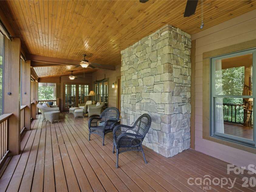 2050 Long Rifle Ridge Road, Nebo, NC 28761.  MLS# CAR4381700, YatesRealty ID 25042. 