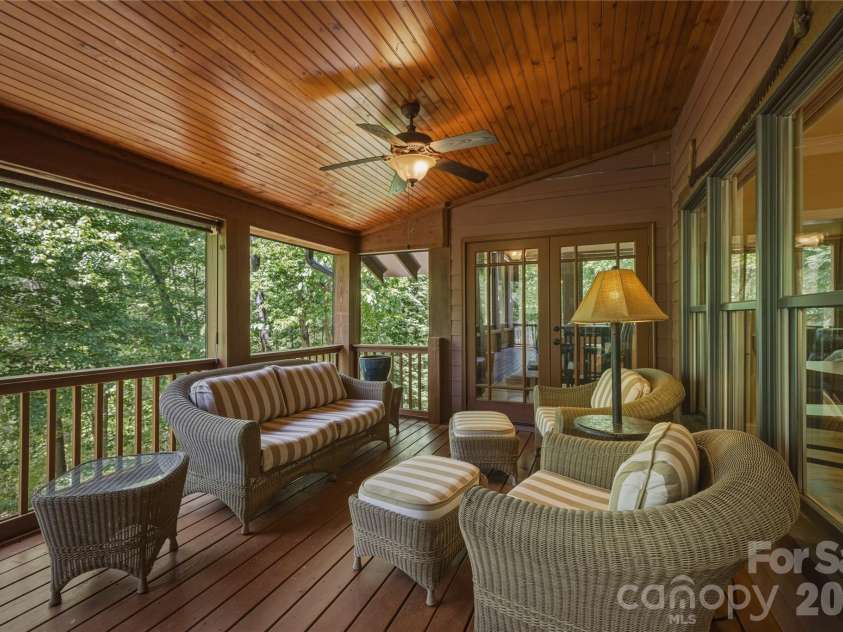 2050 Long Rifle Ridge Road, Nebo, NC 28761.  MLS# CAR4381700, YatesRealty ID 25042. 