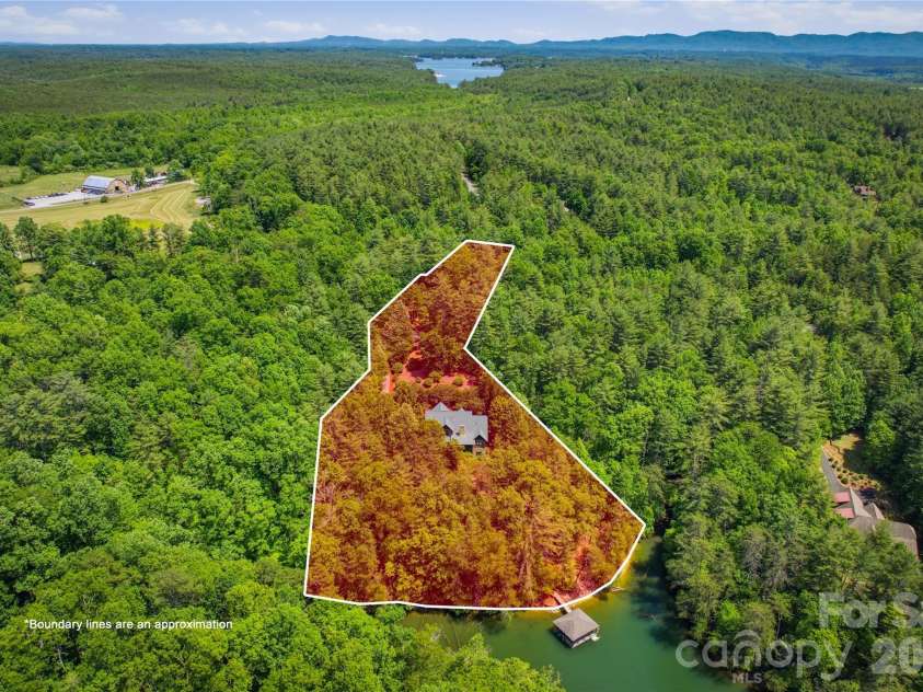 2050 Long Rifle Ridge Road, Nebo, NC 28761.  MLS# CAR4381700, YatesRealty ID 25042. 