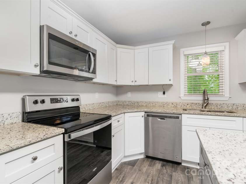 8107 Smith Road, Kannapolis, NC 28081.  MLS# CAR4276804, YatesRealty ID 25042. 