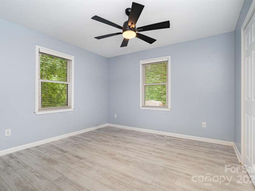 8107 Smith Road, Kannapolis, NC 28081.  MLS# CAR4276804, YatesRealty ID 25042. 