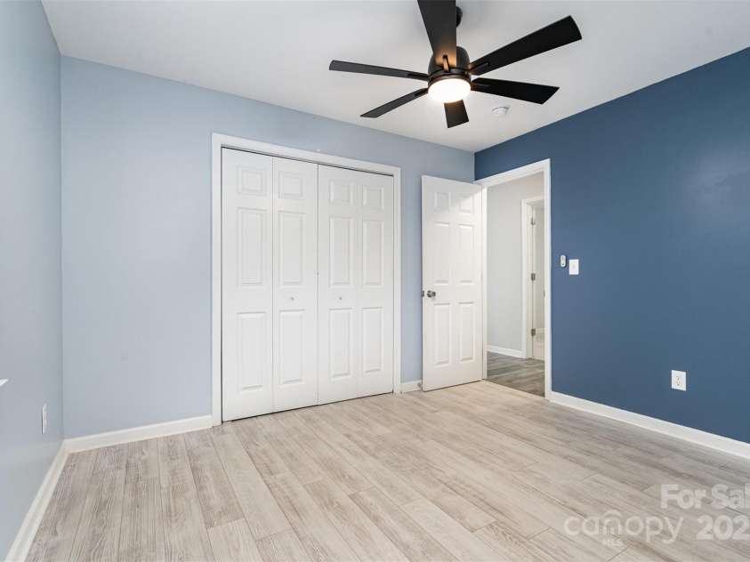 8107 Smith Road, Kannapolis, NC 28081.  MLS# CAR4276804, YatesRealty ID 25042. 