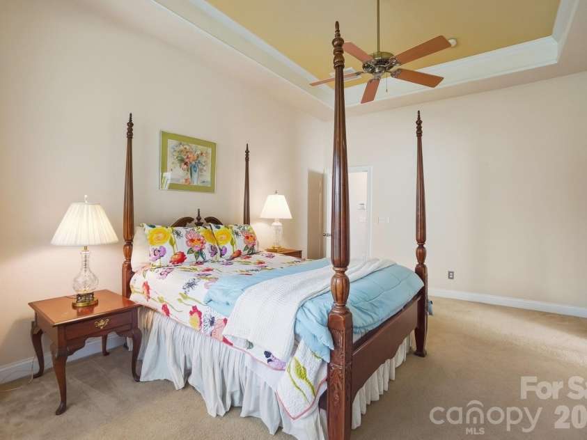 8452 Whitehawk Hill Road, Waxhaw, NC 28173.  MLS# CAR4379622, YatesRealty ID 25043. 