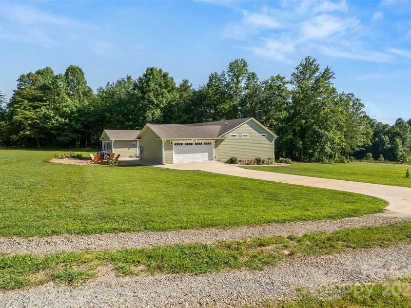 5283 Mount Olive Church Road, Morganton, NC 28655.  MLS# CAR4278231, YatesRealty ID 25044. 