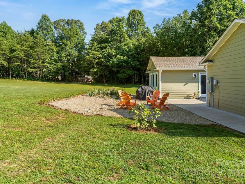 5283 Mount Olive Church Road, Morganton, NC 28655.  MLS# CAR4278231, YatesRealty ID 25044. 