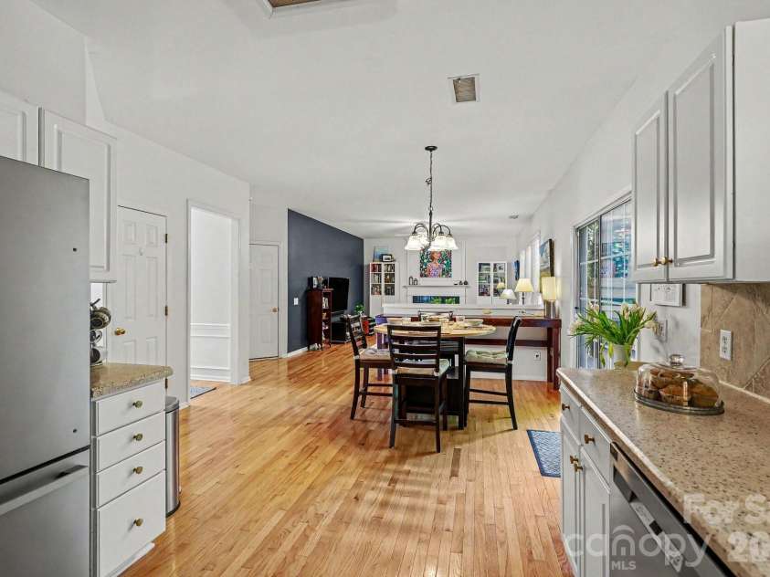 8120 Pelorus Lane, Charlotte, NC 28269.  MLS# CAR4383927, YatesRealty ID 25044. 