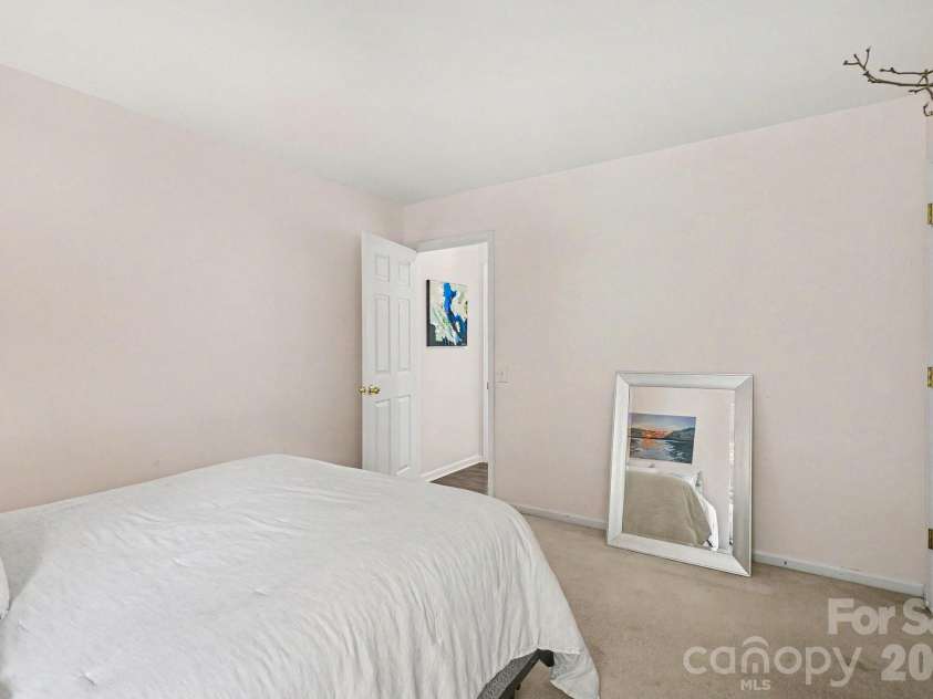 8120 Pelorus Lane, Charlotte, NC 28269.  MLS# CAR4383927, YatesRealty ID 25044. 