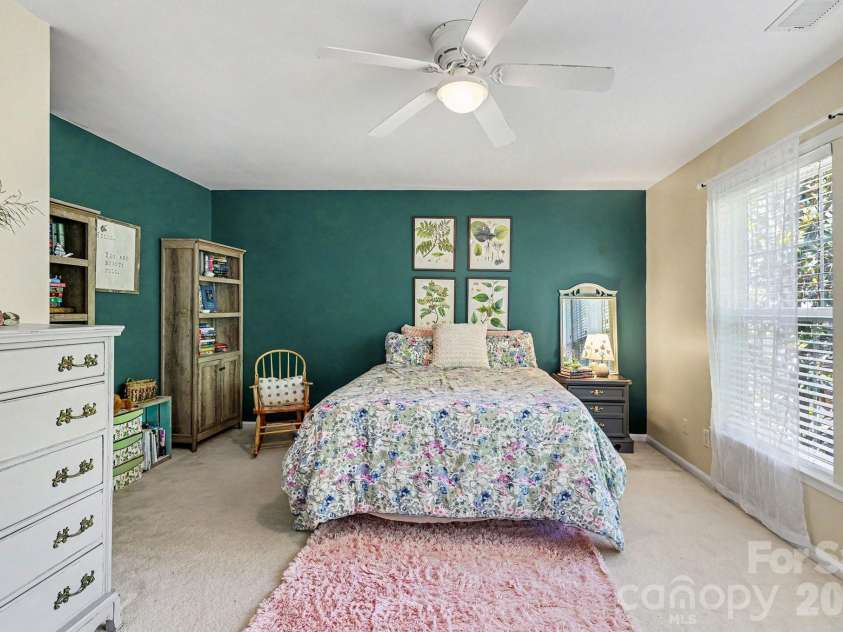 8120 Pelorus Lane, Charlotte, NC 28269.  MLS# CAR4383927, YatesRealty ID 25044. 