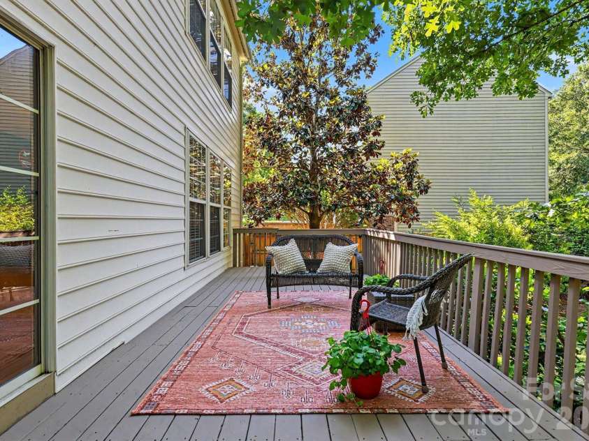 8120 Pelorus Lane, Charlotte, NC 28269.  MLS# CAR4383927, YatesRealty ID 25044. 