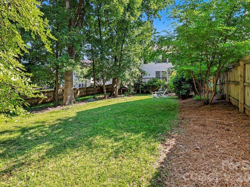 8120 Pelorus Lane, Charlotte, NC 28269.  MLS# CAR4383927, YatesRealty ID 25044. 
