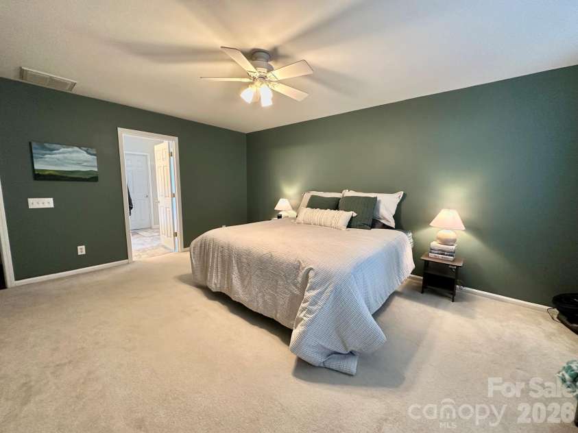 8120 Pelorus Lane, Charlotte, NC 28269.  MLS# CAR4383927, YatesRealty ID 25044. 