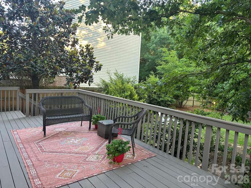 8120 Pelorus Lane, Charlotte, NC 28269.  MLS# CAR4383927, YatesRealty ID 25044. 