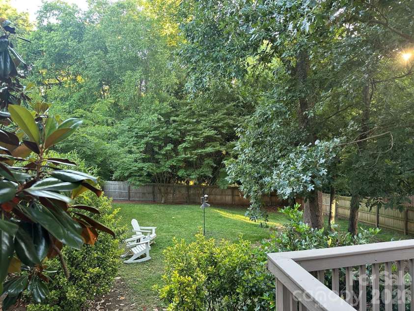 8120 Pelorus Lane, Charlotte, NC 28269.  MLS# CAR4383927, YatesRealty ID 25044. 
