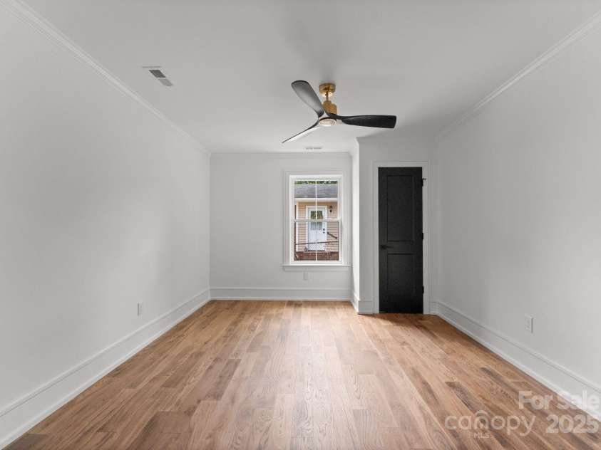 4562 Rockford Court, Charlotte, NC 28209.  MLS# CAR4262925, YatesRealty ID 25045. 