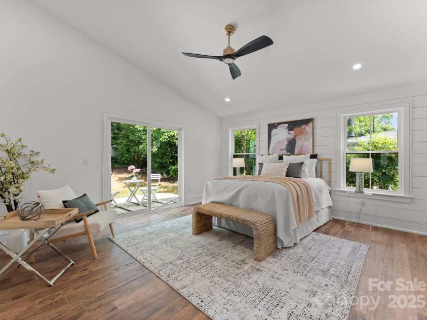 4562 Rockford Court, Charlotte, NC 28209.  MLS# CAR4262925, YatesRealty ID 25045. 