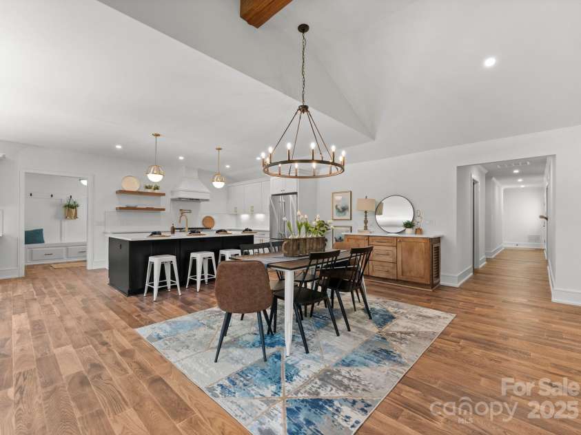 4562 Rockford Court, Charlotte, NC 28209.  MLS# CAR4262925, YatesRealty ID 25045. 